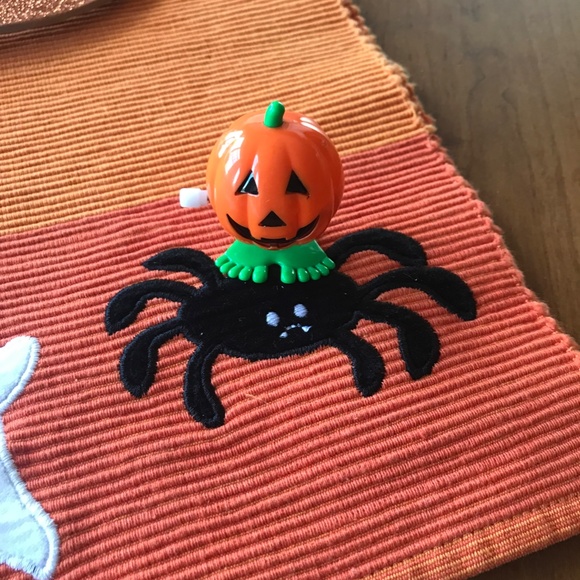 Orange Table Runner Pumpkin Ghost Spider - Picture 4 of 4
